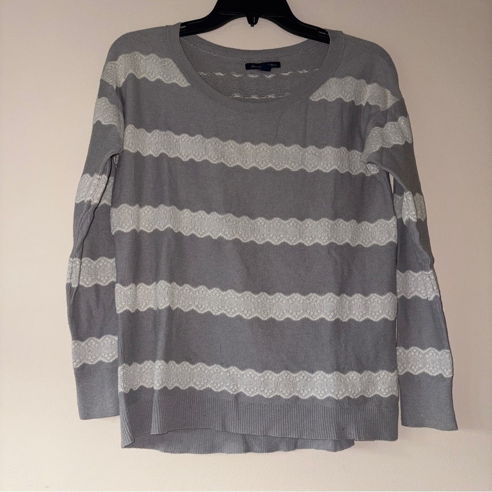 American Eagle Gray White Striped Sweater Small Y2K Lace Knit Cotton